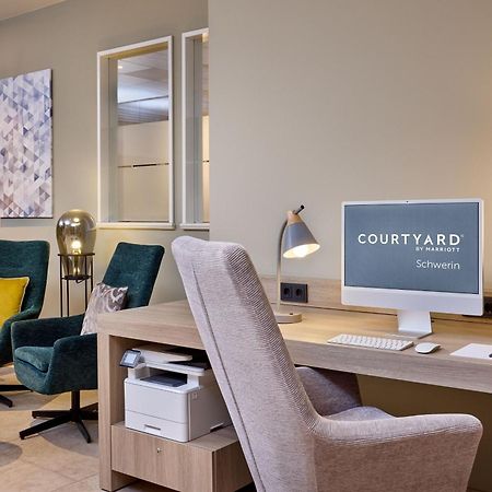 Отель Courtyard By Marriott Schwerin Шверин Экстерьер фото